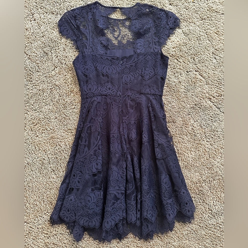 Dress - Picture 2 of 3